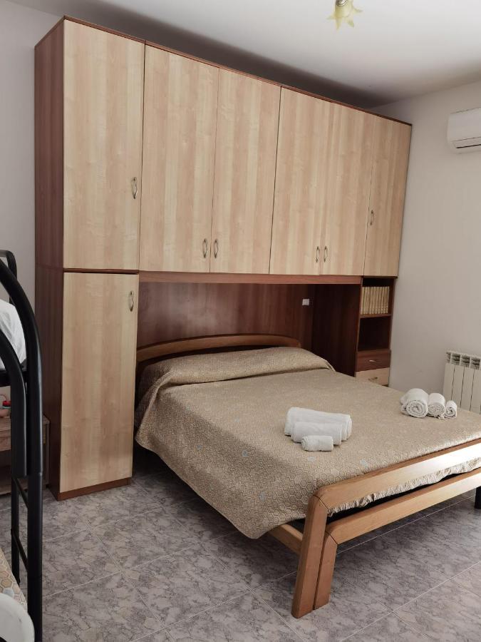 スカレア Rosy House Bed & Breakfast エクステリア 写真